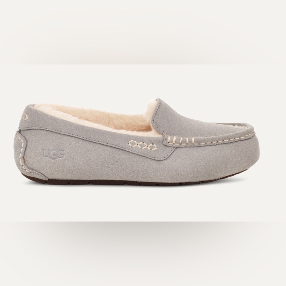 UGG ~ Ansley Water Resistant Slipper (Women) Size 9